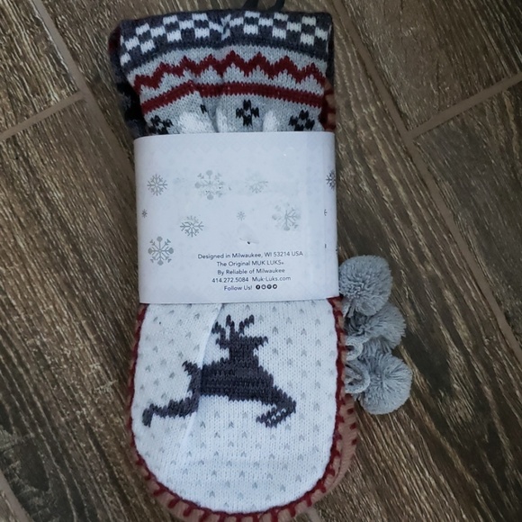 Muk Luks Tasseled Slipper Socks - Picture 3 of 3